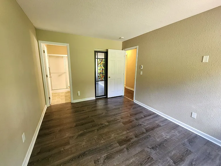 9410 SW 146th Ter #4 — Photo 15