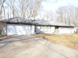 25220 Larkins St, Southfield, MI 48033
