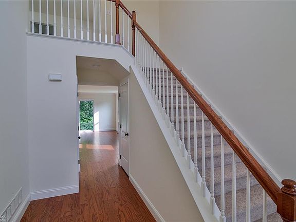 4th image of LOT 142 Seventeen Walker Dr