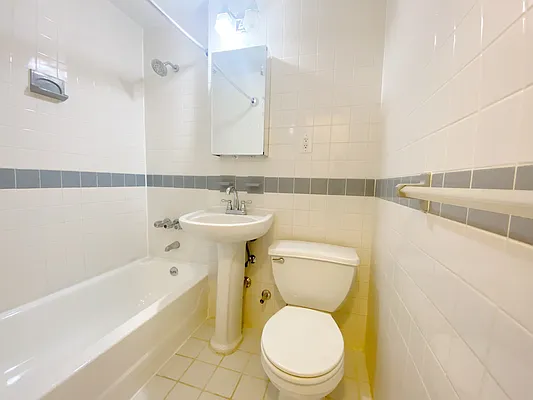 Rented by City Connections Realty | media 12