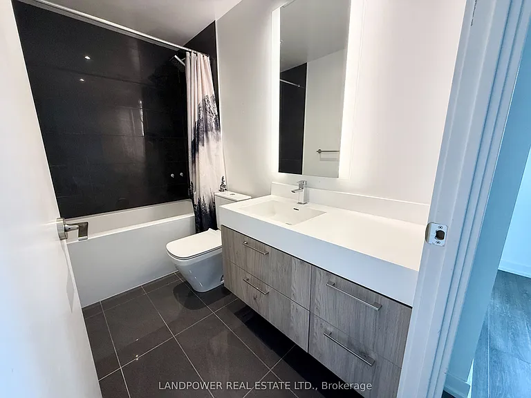 1 Yorkville Ave #4406 — Photo 6
