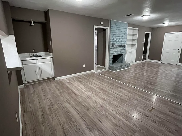 12827 Dairy Brook Dr — Photo 2