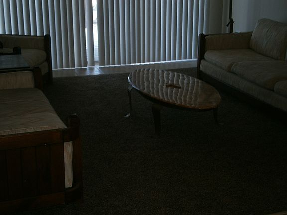 4th image of 6801 N Milwaukee Ave APT 206
