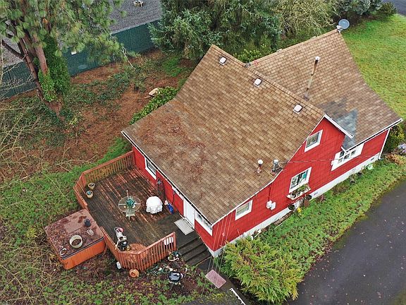 3rd image of 1865 SW Fair Avenue