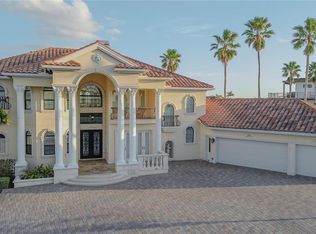 3341 Gulf Blvd, Belleair Beach, FL 33786