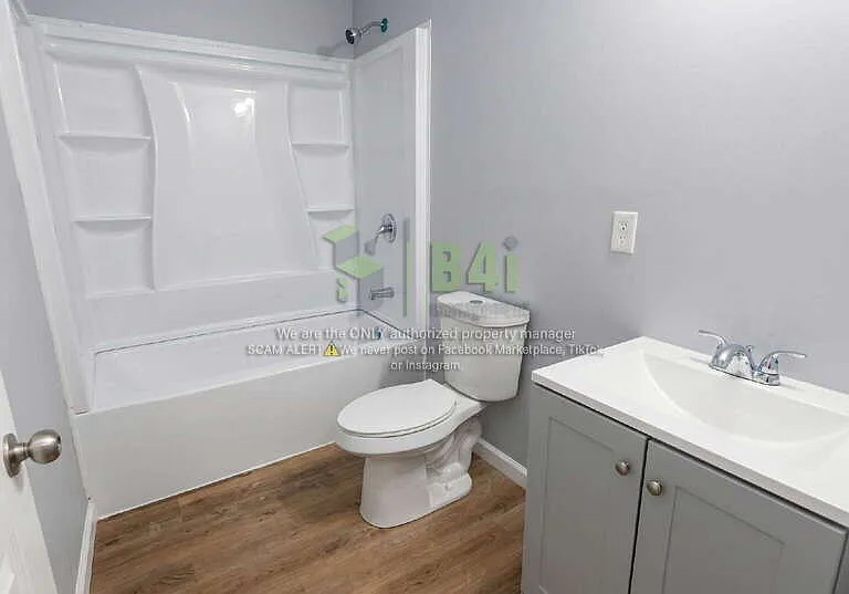 663 Williams St — Photo 14