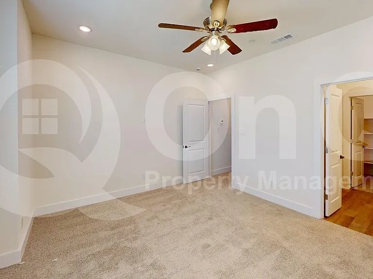 353 Buck Ridge Dr — Photo 10