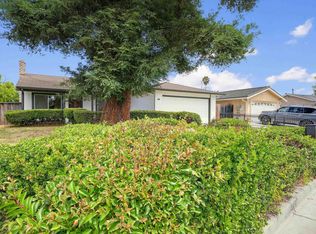 32466 Lake Berryessa Dr, Fremont, CA 94555