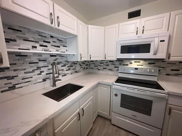 2555 NE 11th Street #508, Fort Lauderdale, FL 33304
