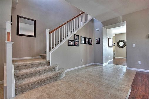 3rd image of 480 Tilden Cir