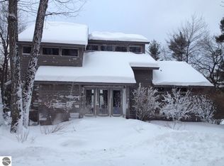 11466 Cabana Shores Rd, Williamsburg, MI 49690