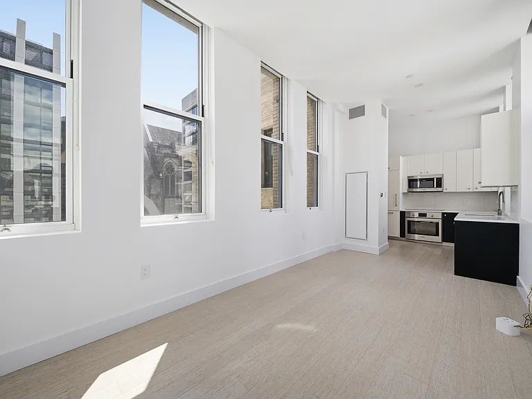 30 Morningside Dr #614 — Photo 3