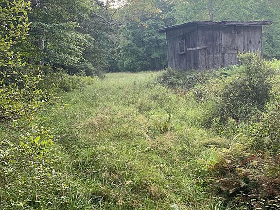 3rd image of Blakeslee Ln