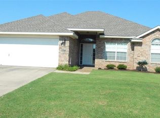 114 Apple Blossom, Bentonville, AR 72712