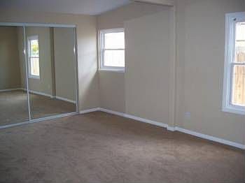 2nd image of 4609-11 33rd St