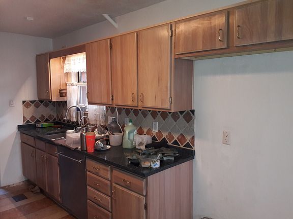 5th image of 7109 Capitol Dr NE