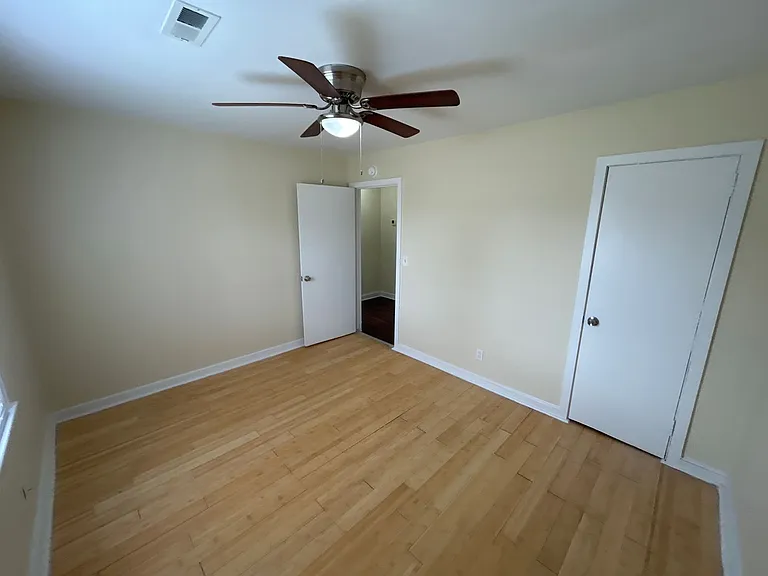 999 Seminole Dr #A & B — Photo 14