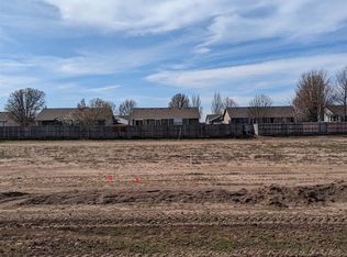 809 N Cedar Downs Cir, Wichita, KS 67235