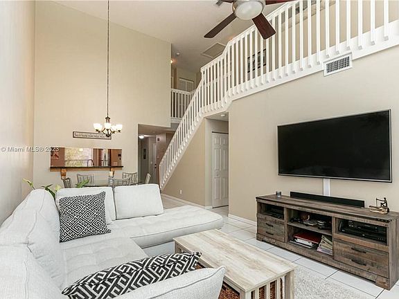 5th image of 7610 Pinewalk Dr S #128