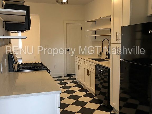 3rd image of 1710 Villa Pl