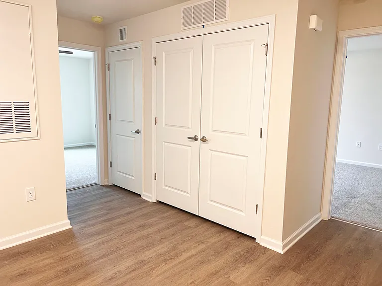 The Sullivan Apartments — Photo 12