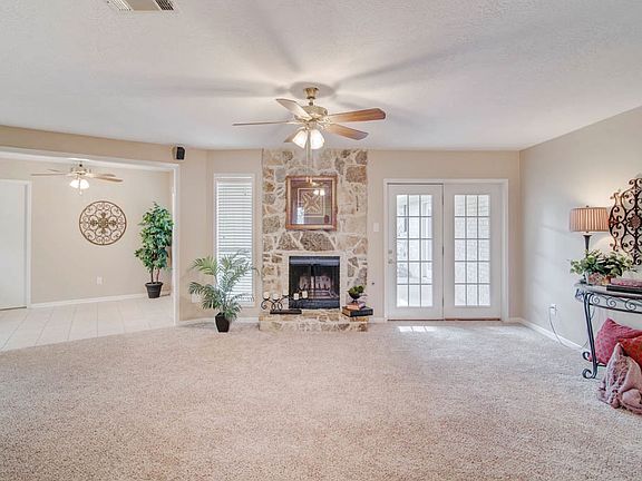 2nd image of 2500 Yorktown Ct