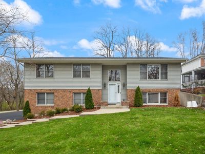 727 Old Hunt Rd, Fox River Grove, IL, 60021
