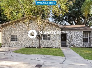 7606 Willow Park Dr, Temple Terrace, FL 33637