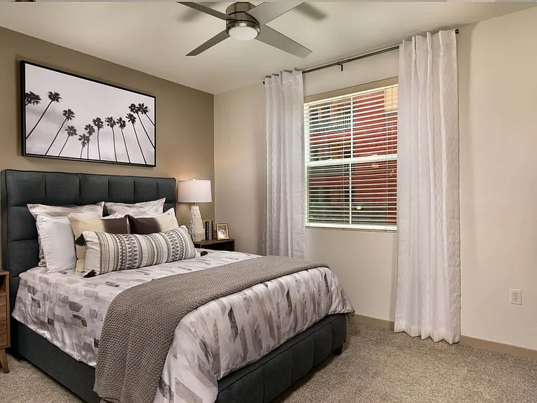 Mira Bella Apartments San Diego — Photo 31