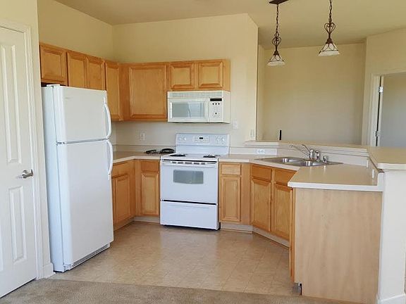 2nd image of 4110 S Lake Dr