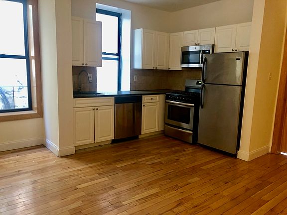 2nd image of 255 Fort Washington Ave APT 25