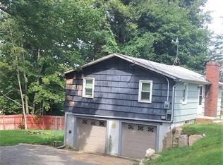 88 Union Rd, Wales, MA 01081