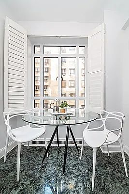 3rd image of 25 Central Park W APT 7W