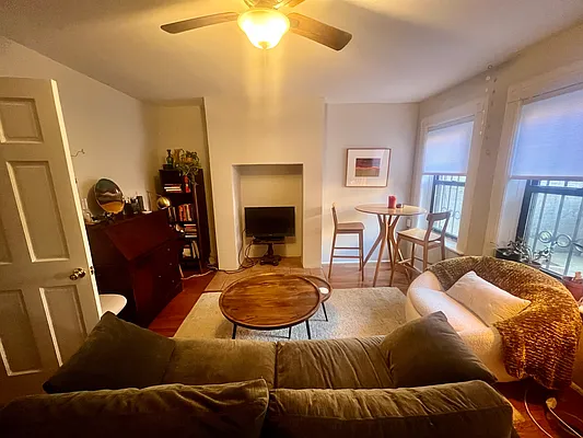 Rented by NY Casa Group | media 16