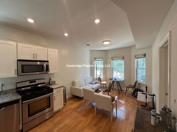 6-8 Gilmore St #1