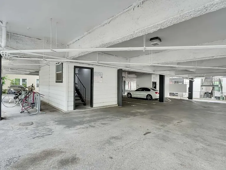 2803 Hemphill Park #B201 — Photo 15