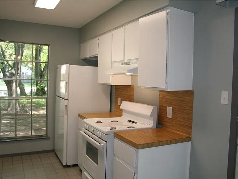 103 Cloudview Dr #A — Photo 15