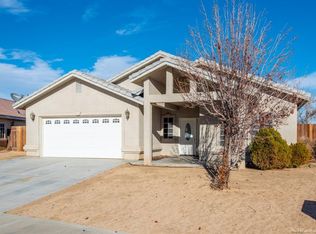 20826 Lakeview Dr, California City, CA 93505