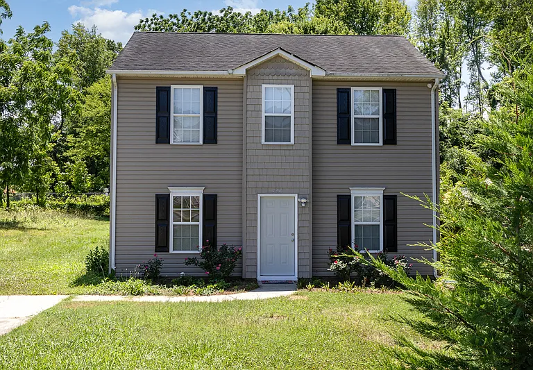 4206 Wilson Ln — Photo 1