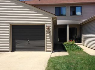 2005 Sunview Dr, Champaign, IL 61821