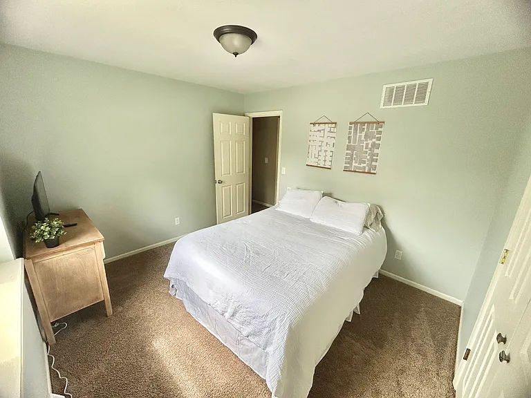 5817 NW Aspen Ln — Photo 9