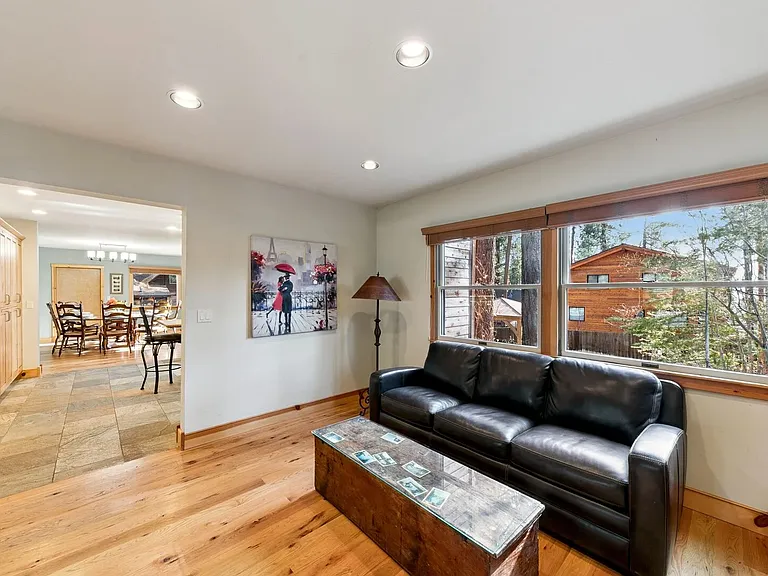 458 Center St — Photo 17