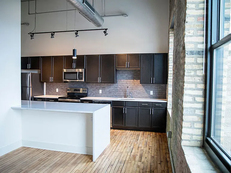 Maxwell Lofts — Photo 32