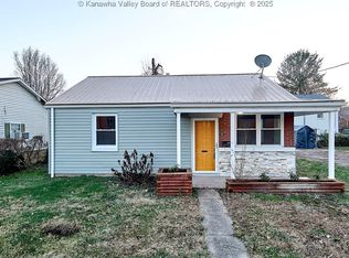 1605 Myers Ave, Dunbar, WV 25064