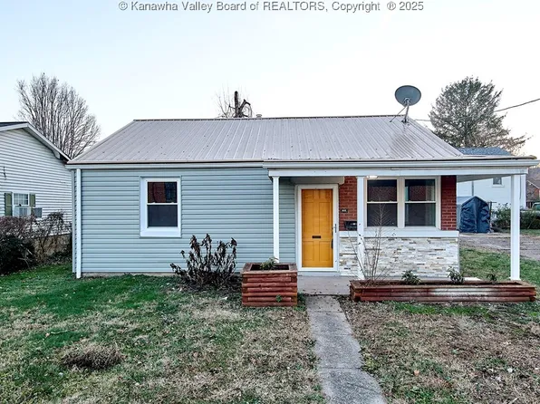 1605 Myers Ave, Dunbar, WV 25064