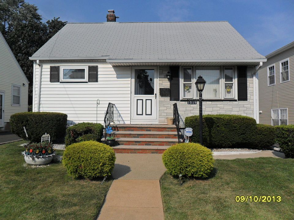 1019 Grove St Elizabeth NJ Zillow