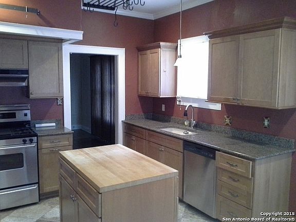 5th image of 323 Furr Dr