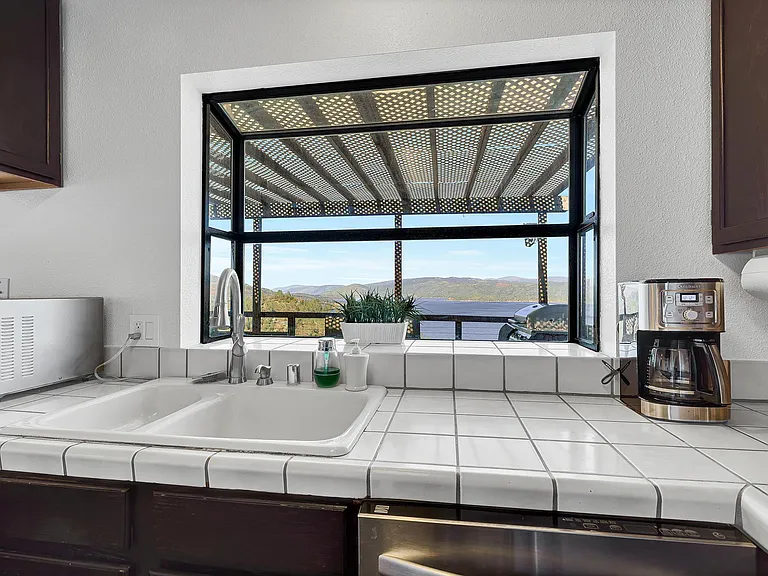 4864 Tuolumne Ct — Photo 12
