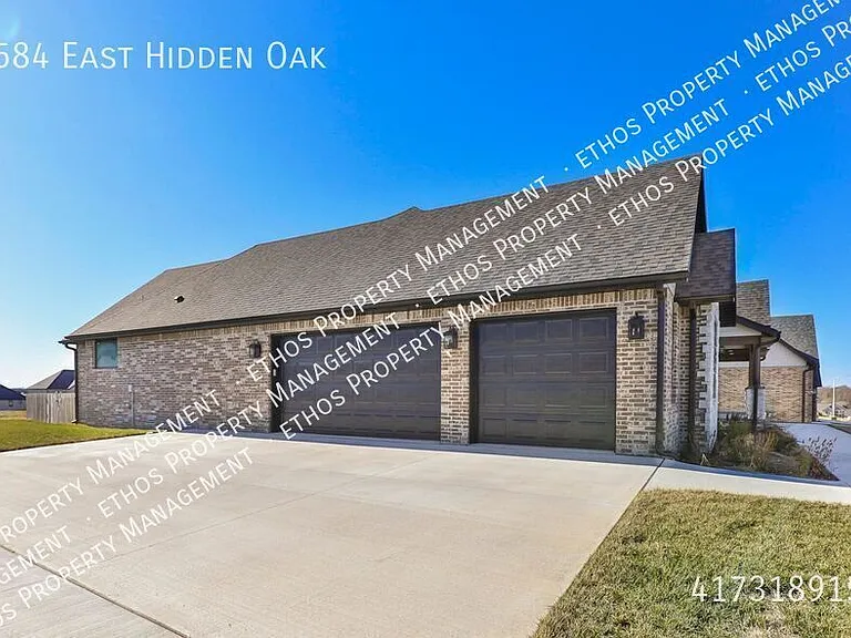 4584 E Hidden Oak St — Photo 9