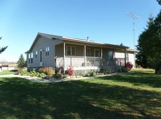 18598 Bradstreet Rd, Hudson, MI 49247